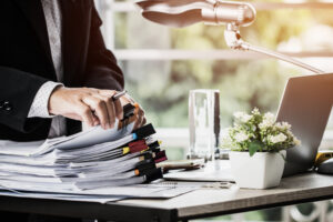 When Your Business Faces a Legal Problem, Call a Business Law Attorney in Etiwanda CA